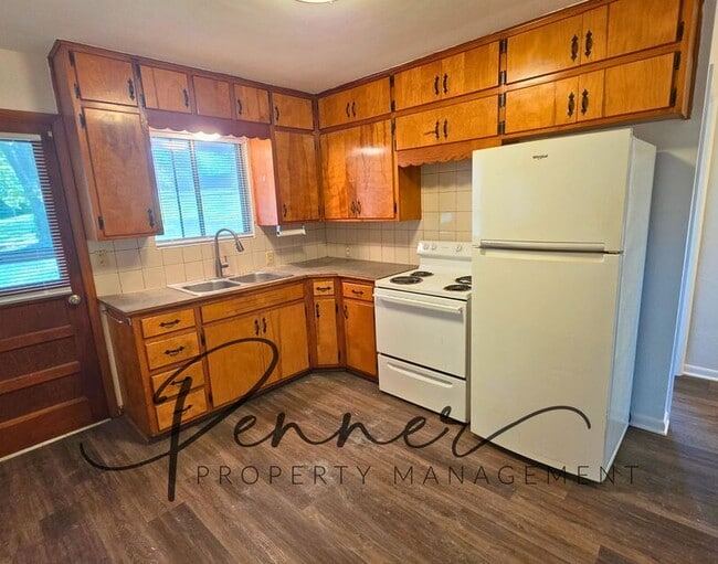 Photo - 10813 Westport Rd