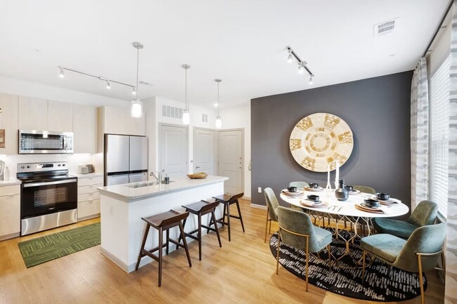 Building Photo - Modern Living in Humble Unit PATG1