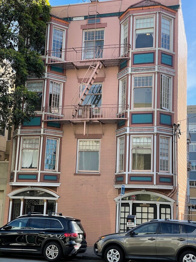 Photo - 225 Fell St Apartments