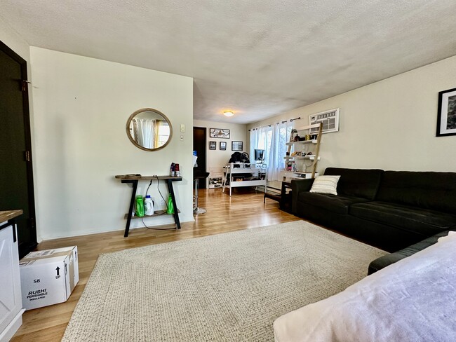 260 River St Unit 6