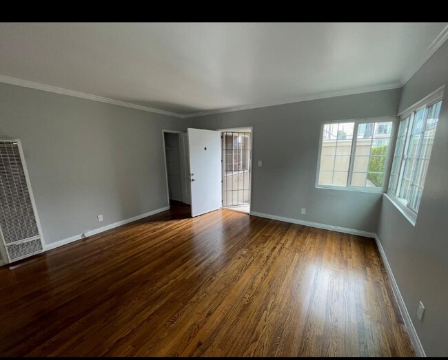 Photo - 330 Glyndon Ave Unit 1