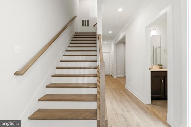 Photo - 16007 Hyde Pk Pl