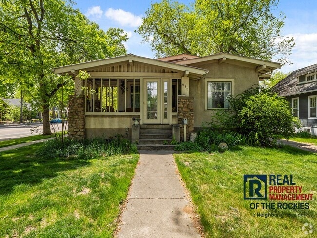 Building Photo - Charming 2 Bed 1 Bath House in Old Town!