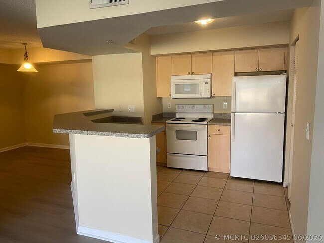 Photo - 3605 NW Adriatic Ln Unit 7-103