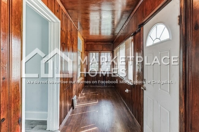 Photo - 2155 State St