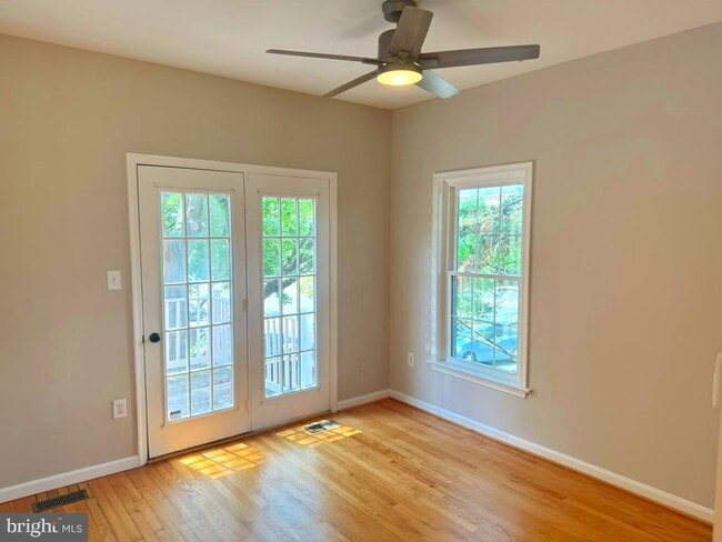Photo - 1166 N Vernon St