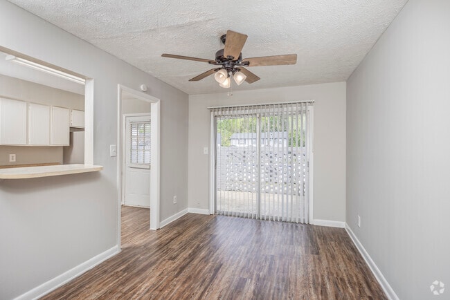 2BR, 1BA Townhouse - 810SF - Dining Area