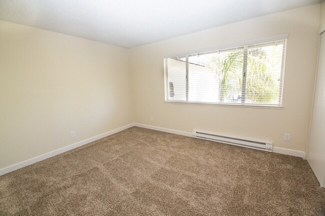 Twelve Oaks Apartments