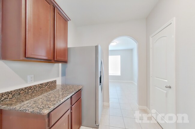 10823 Spring Brook Pass Dr