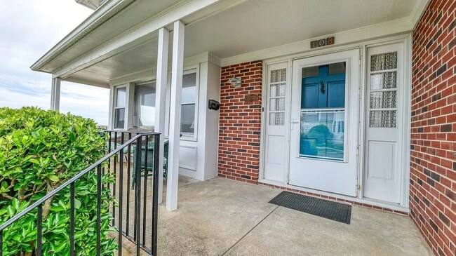 Photo - 108 S Newark Ave