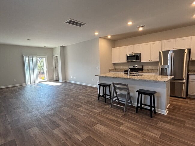 Photo - 342 Tiliwa St