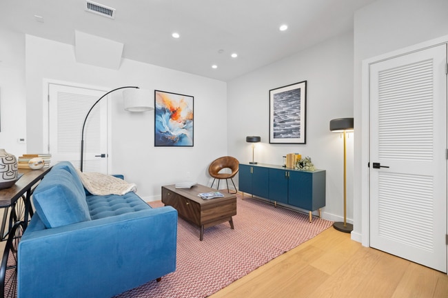 Photo - 693 Sutter St Unit 2