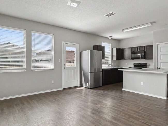 Photo - Comfortable Southside Home Near Shopping, Dining & Texas A&M