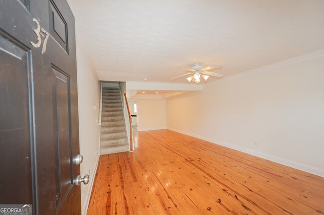 Photo - 37 Intown Pl