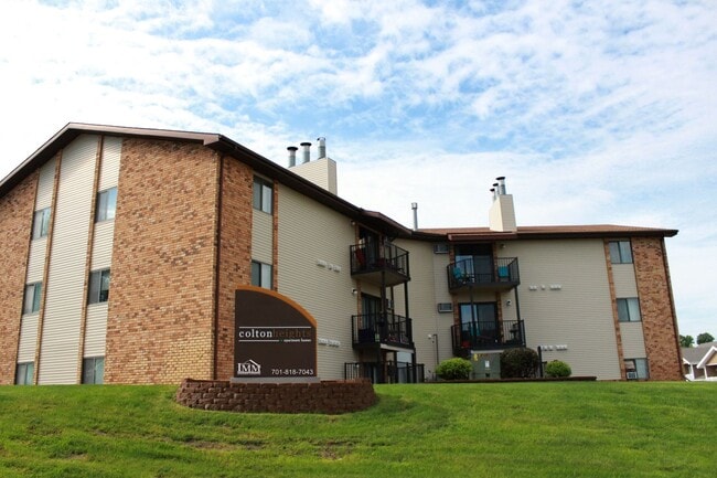 Photo - Colton Heights