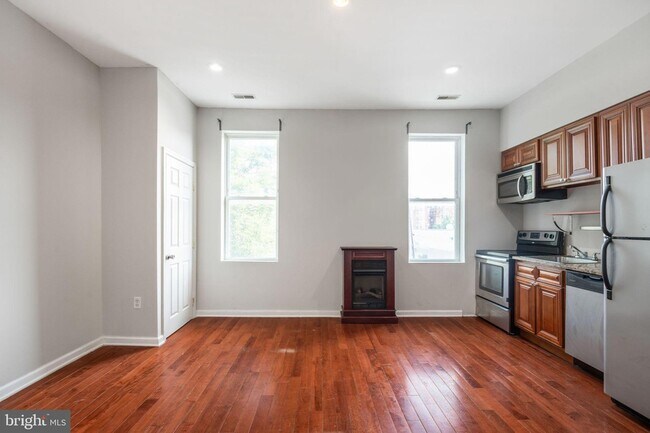 Photo - 1422 Christian Street Unit 2F