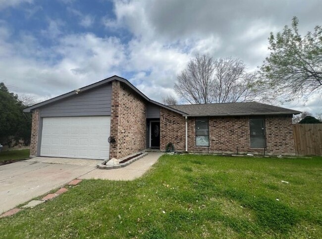 Building Photo - 17527 Fieldglen Dr Rental