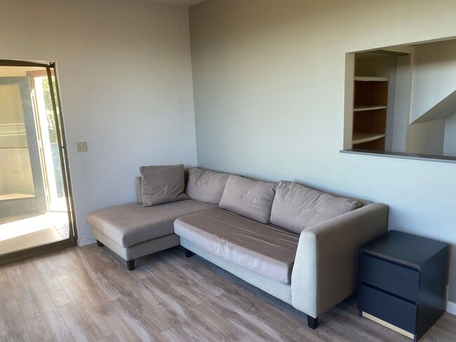 Photo - Ward Apartments LLC Unidad #2