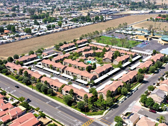 Redlands Towne Square Apartments