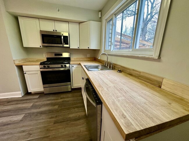 Photo - 1825 Rialto St