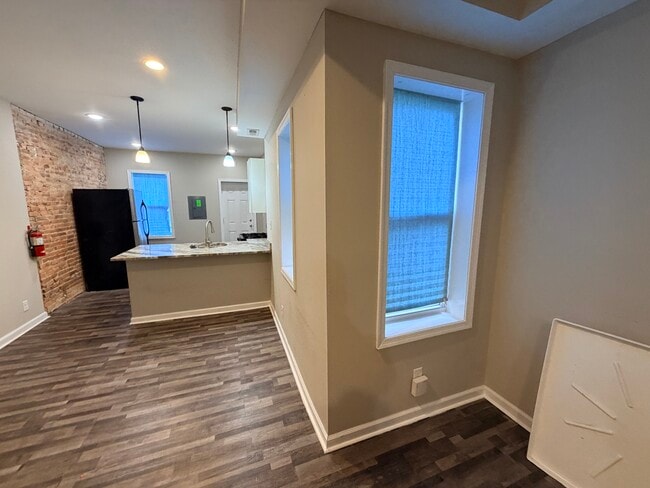 Dining Area - 4654 York Rd Unit 2