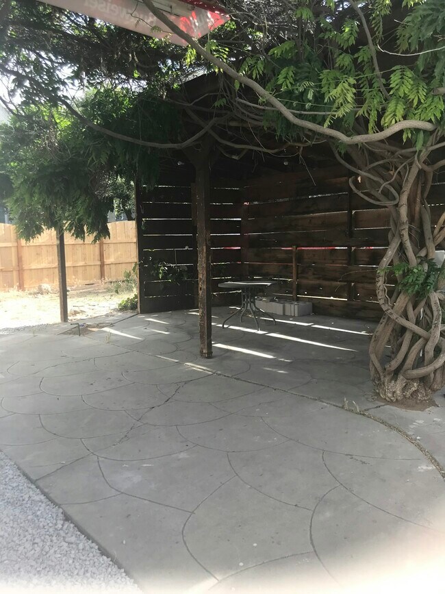 Photo - 1987 Plumas St