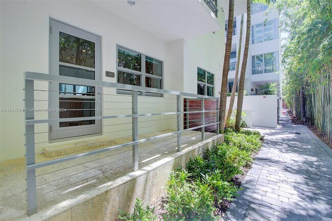 Photo - 125 Ocean Dr Unidad L0101