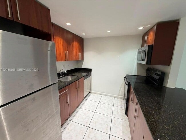 Photo - 1885 NE 121st St Unidad 8