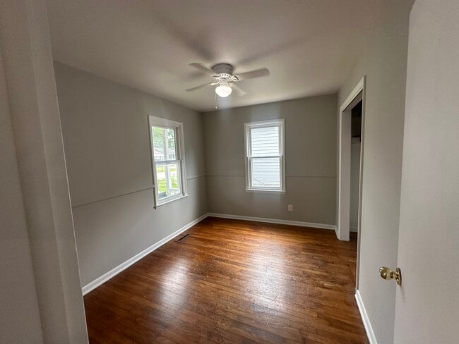 1st Bedroom - 410 Abney St