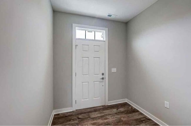 Photo - 349 Lenell Lp