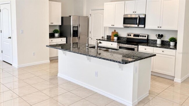 3033 Timber Hawk Cir