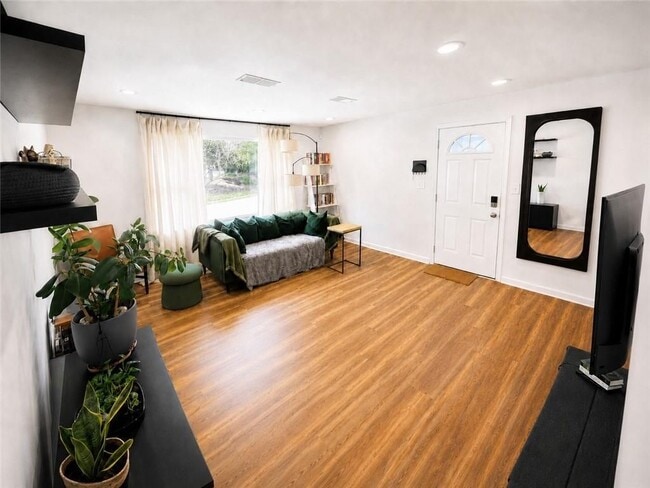 Photo - 2494 Baker Rd NW