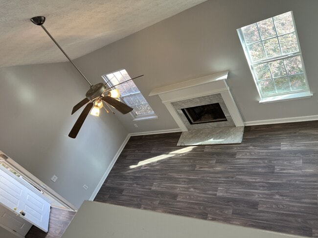 Photo - 6336 Wellington Walk Way