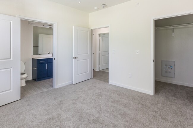 901 Rendon