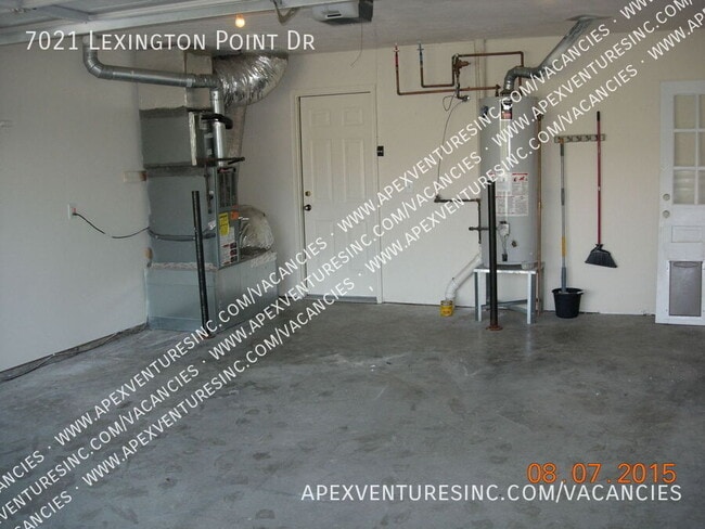 Photo - 7021 Lexington Point Dr