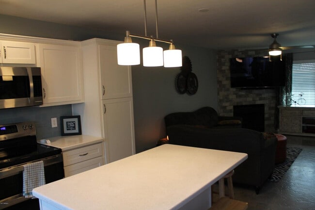 Photo - 4901 E Kelton Ln