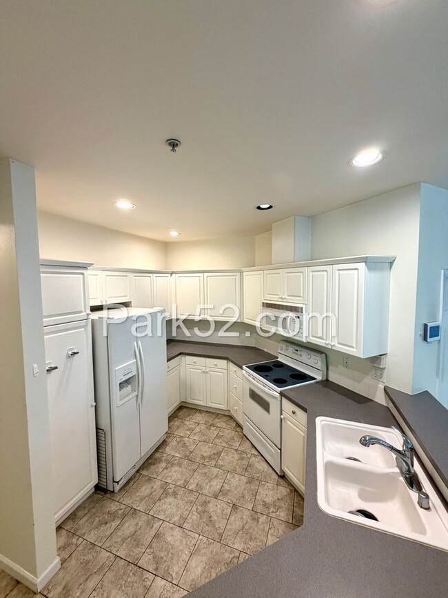 Photo - 2 Bedroom Plus Office Condo in DuPont!