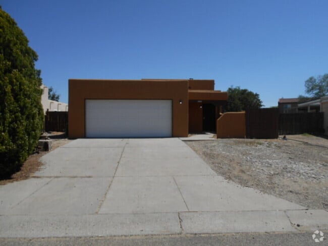 Building Photo - Turf Rental