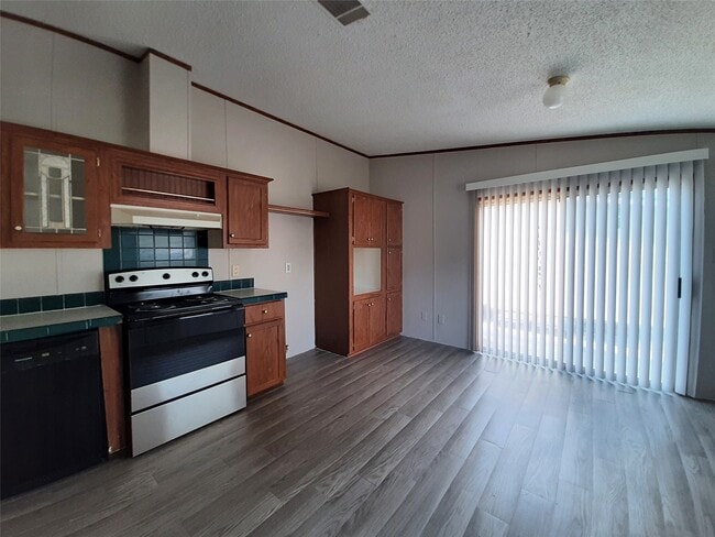 Photo - 16905 W Forrestal