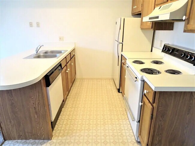 Photo - 661 Brunnerville Rd