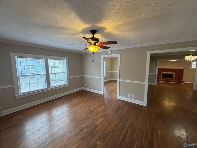 Photo - 16519 Market St