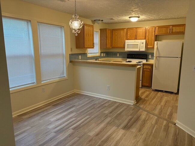 Photo - 6804 Willowbrook Dr Unit 3