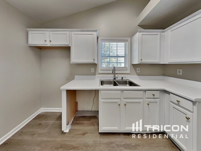 Photo - 2979 Rolling Ln