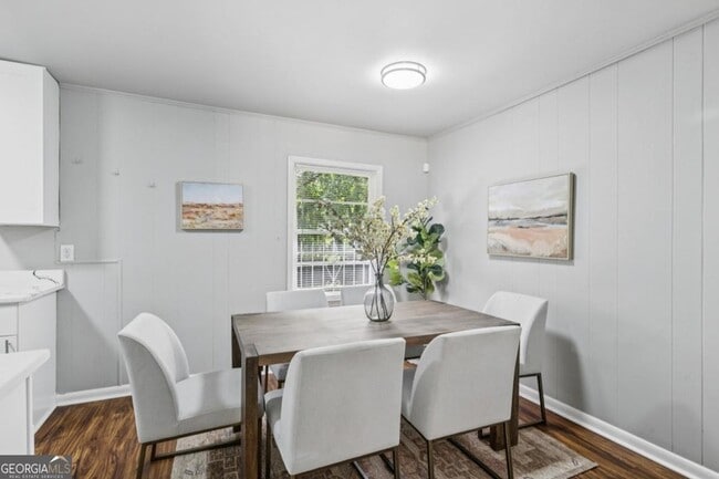 Photo - 3036 Will Rogers Pl SE