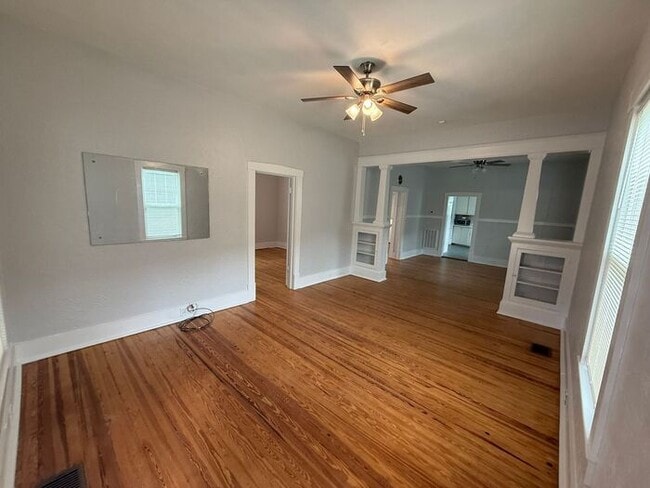 Photo - Pensacola - East Hill - 2 Bedroom, 1 Bathroom