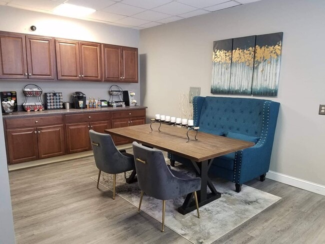 Photo - Kensington Club