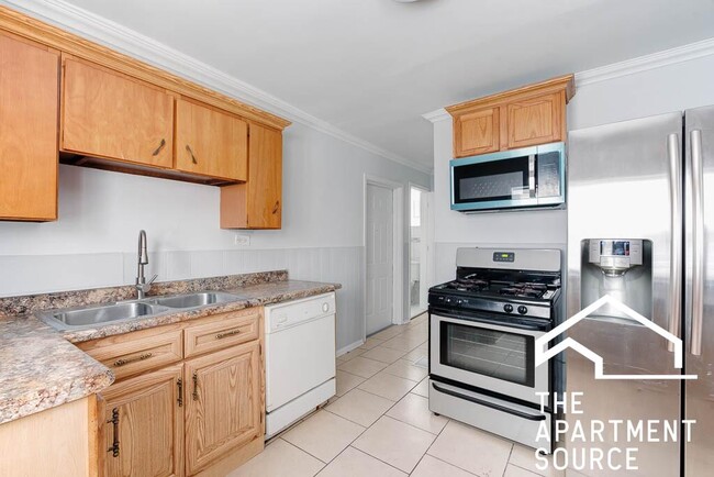 Building Photo - 2609 W Thomas St Unit 1R