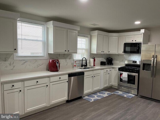 Photo - 5207 38th Ave