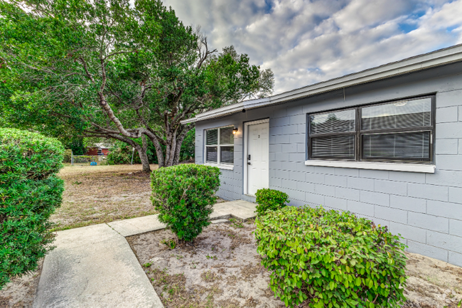 Building Photo - 1022 Texas Ave Unit 3 Rental