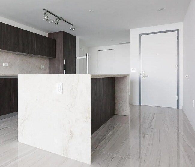 Photo - 3131 NE 7th Ave Unit 3604